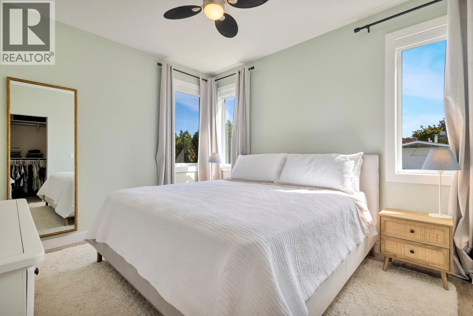  2733 Hewl Road, West Kelowna