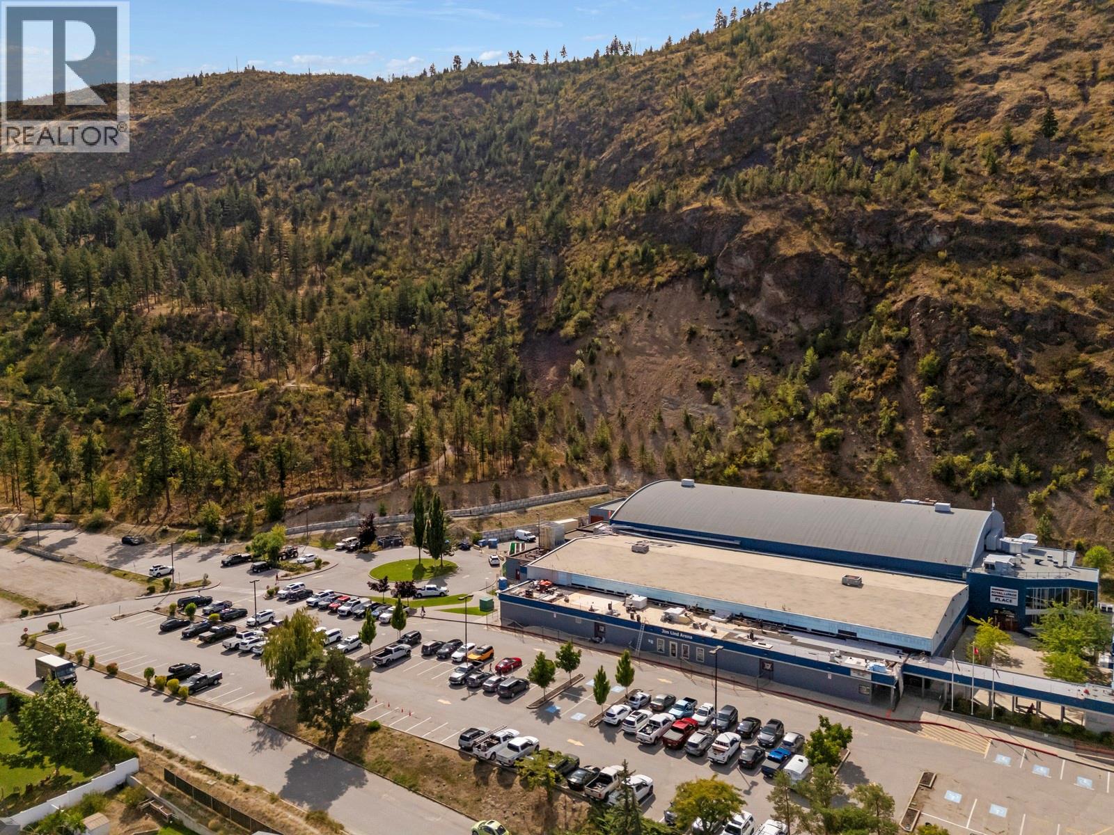  2733 Hewl Road, West Kelowna