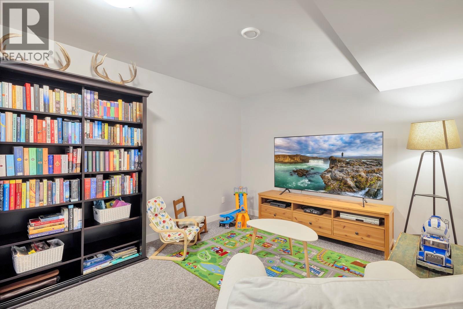  2733 Hewl Road, West Kelowna