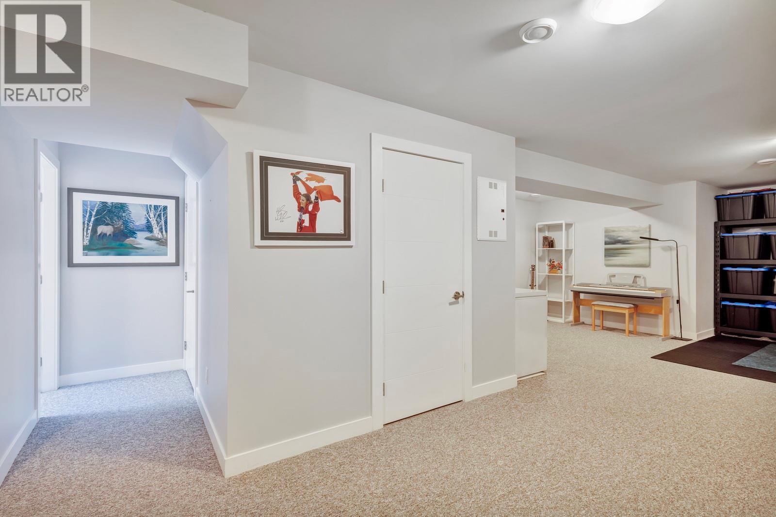  2733 Hewl Road, West Kelowna