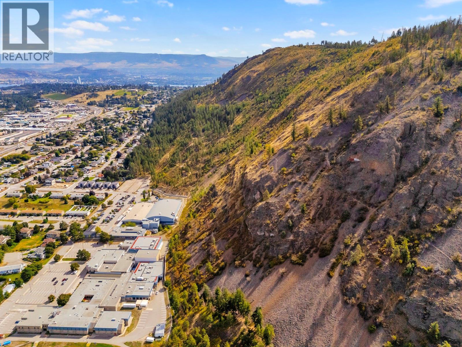 2733 Hewl Road, West Kelowna