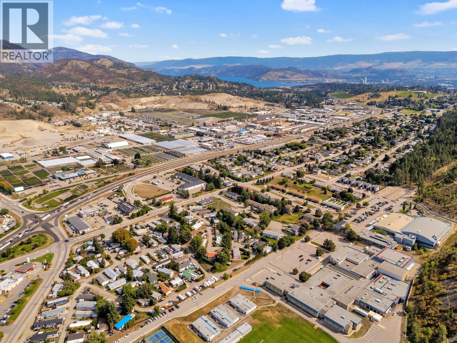  2733 Hewl Road, West Kelowna
