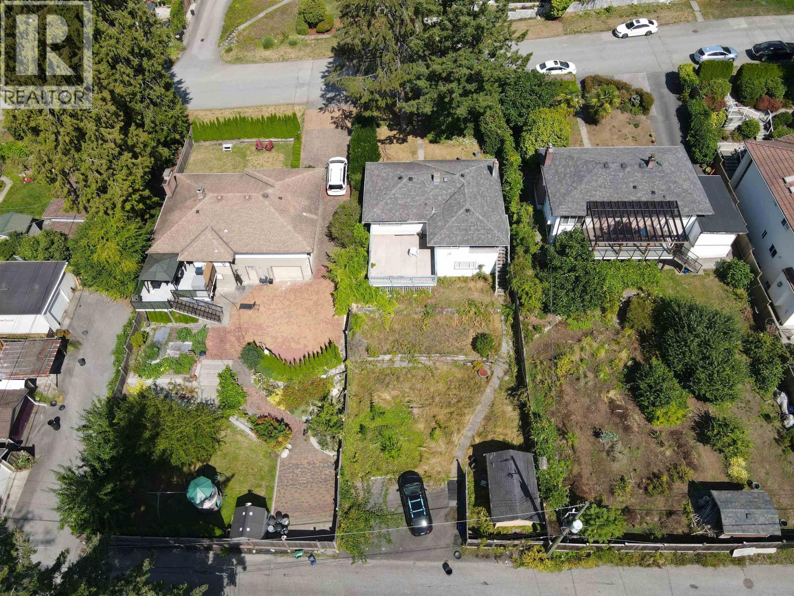 341 W 24TH STREET, North Vancouver