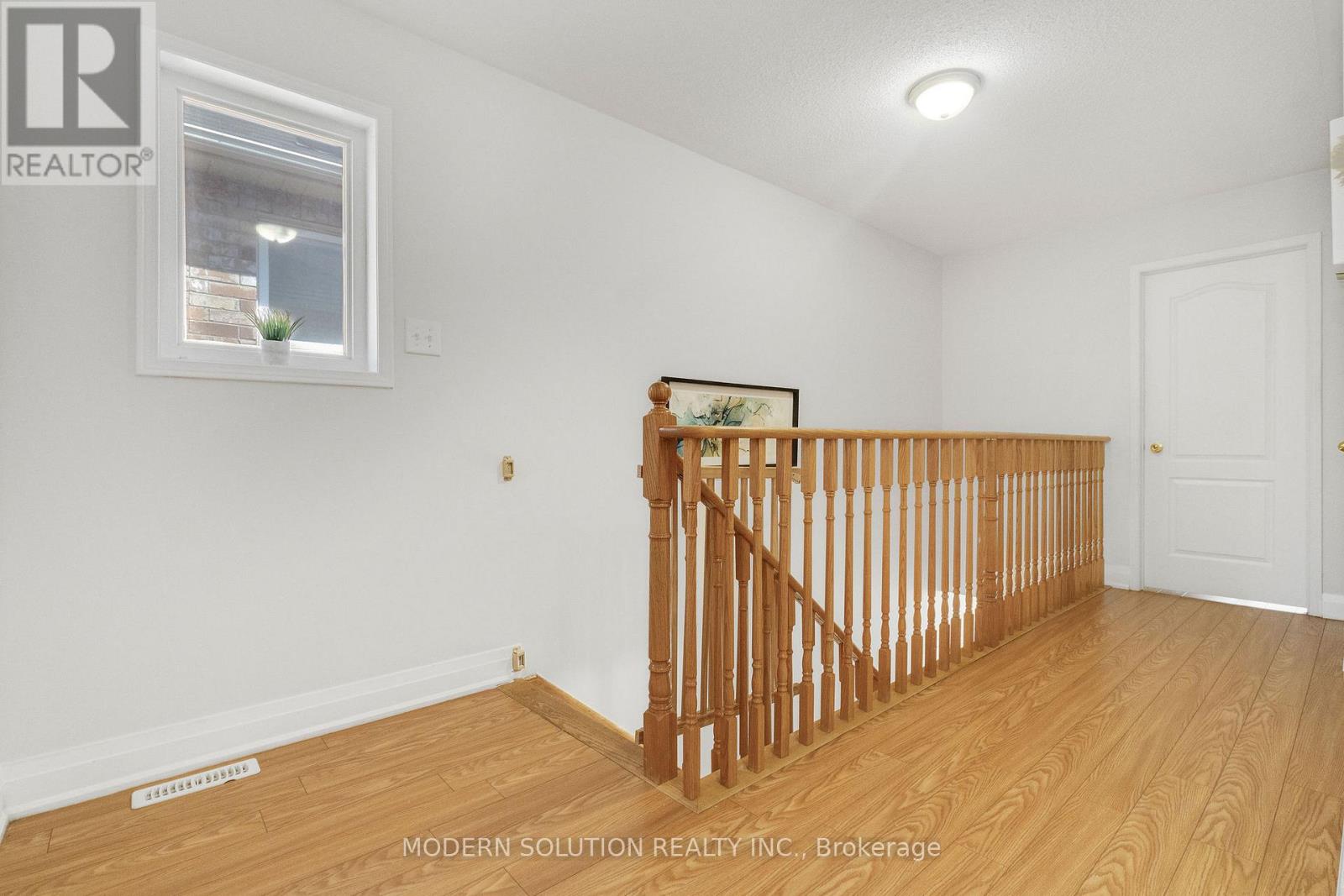 Photo 30 of 67 Roundstone Drive, Brampton ON