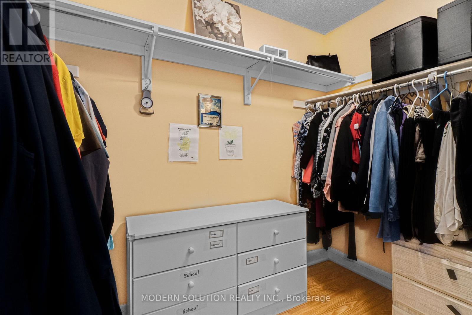 Photo 34 of 67 Roundstone Drive, Brampton ON