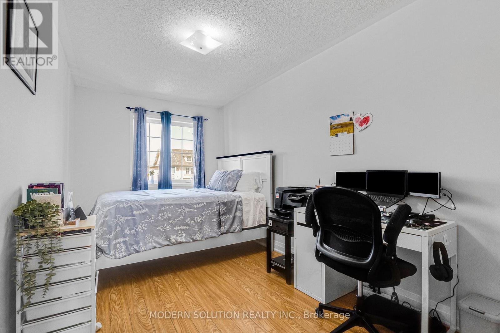 Photo 41 of 67 Roundstone Drive, Brampton ON
