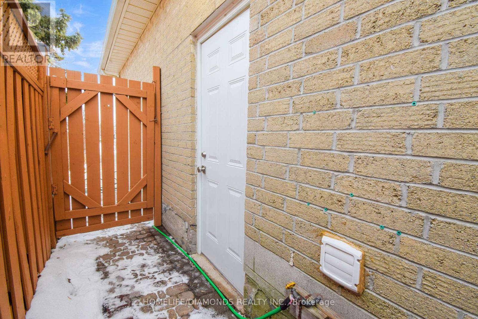 Photo 46 of 1549 Willow Way, Mississauga ON