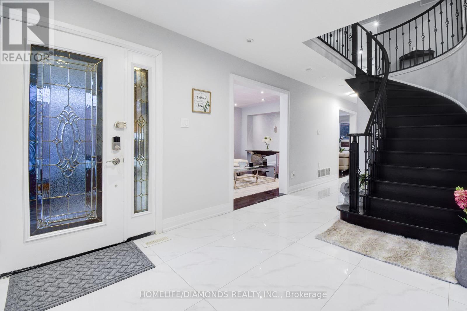 Photo 7 of 1549 Willow Way, Mississauga ON