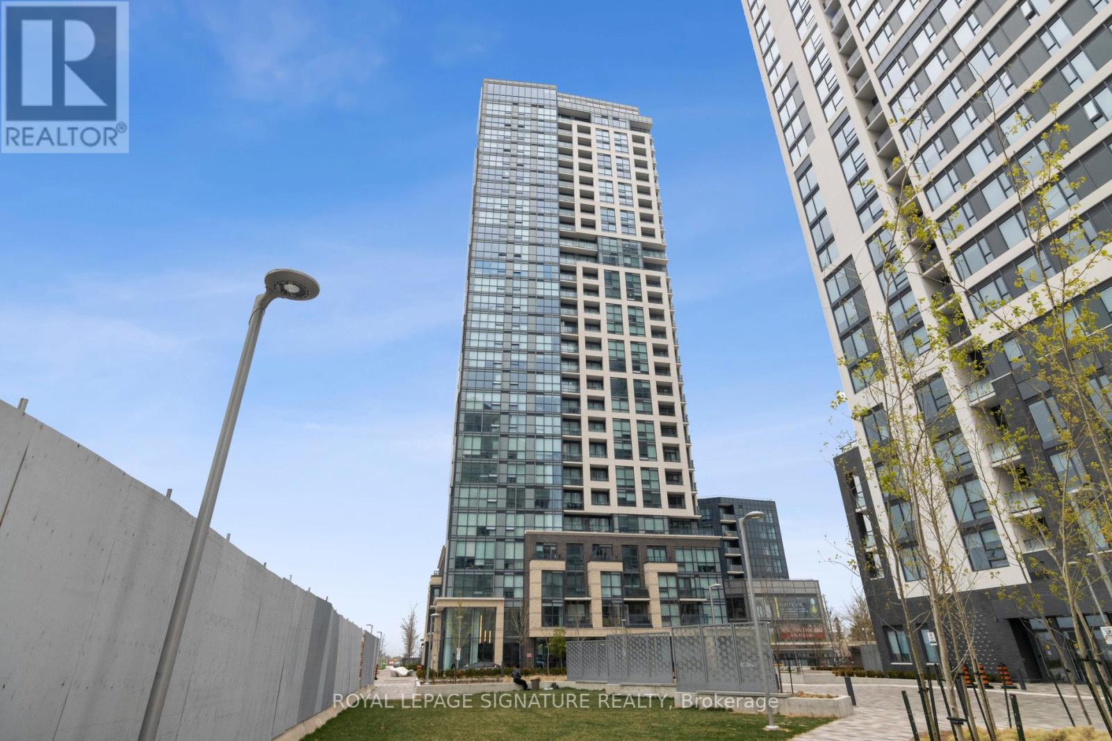 Photo 7 of 1703 20 Thomas Riley Road, Toronto ON