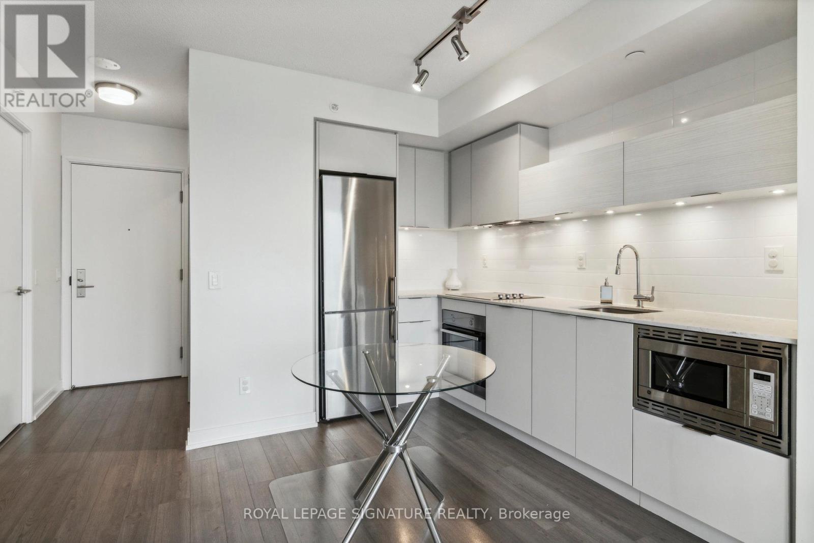 Photo 4 of 1703 20 Thomas Riley Road, Toronto ON