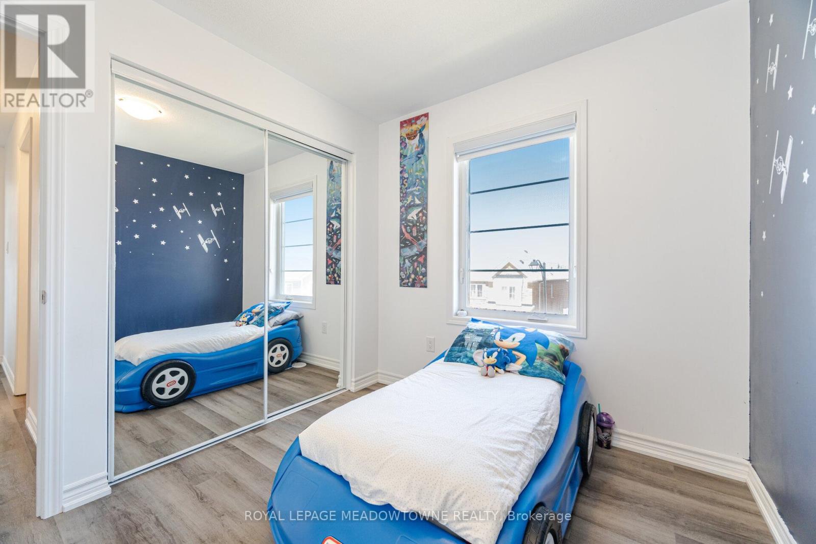Photo 6 of 898 Cactus Point, Milton ON