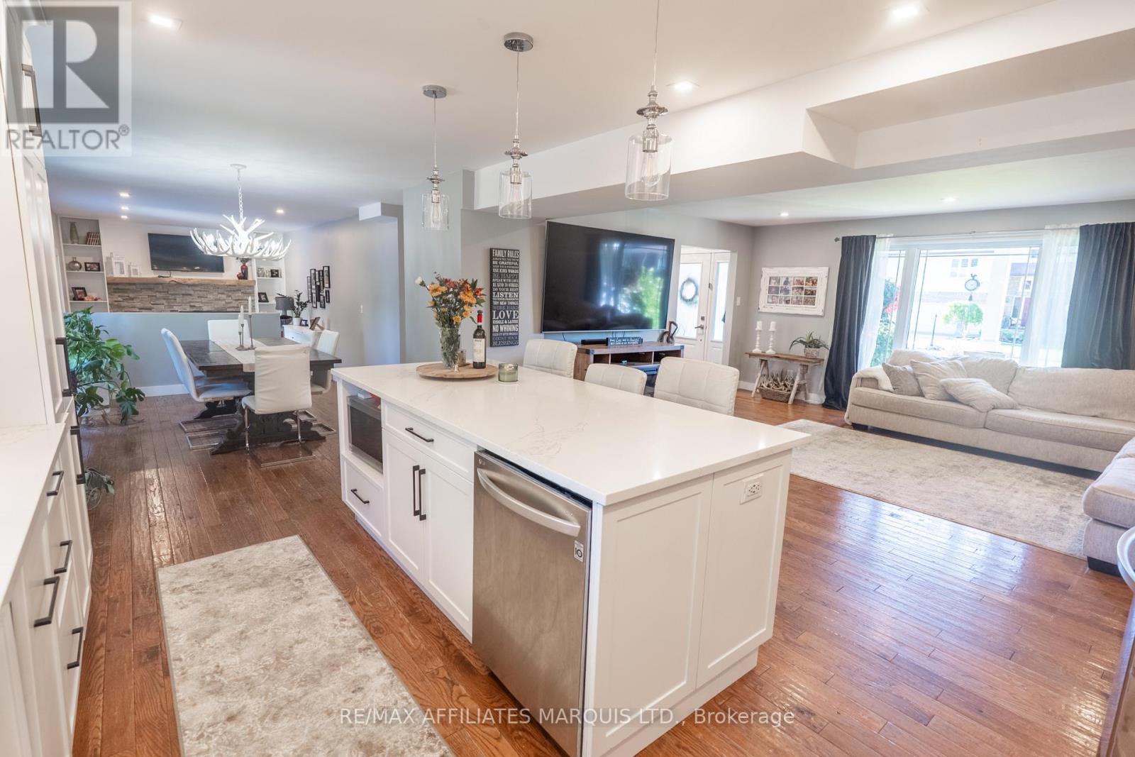 Photo 8 of 1612 Grant Avenue, Cornwall ON