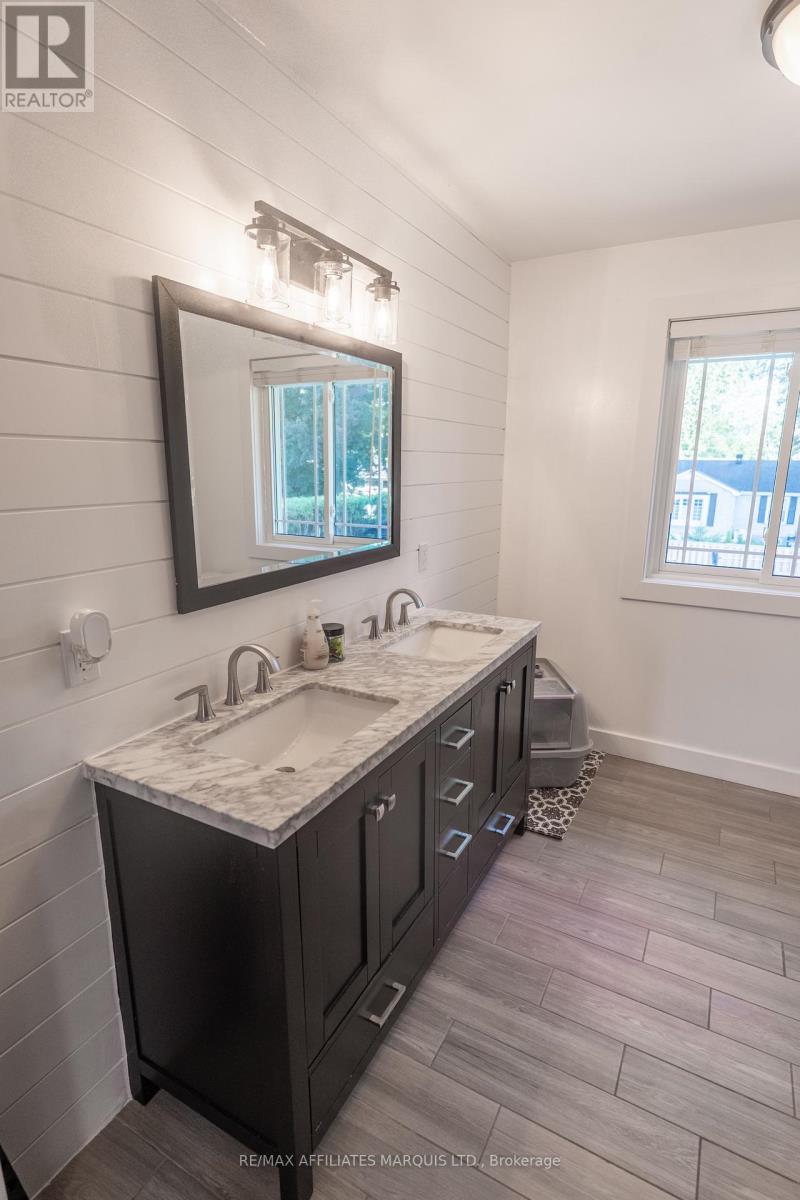 Photo 24 of 1612 Grant Avenue, Cornwall ON