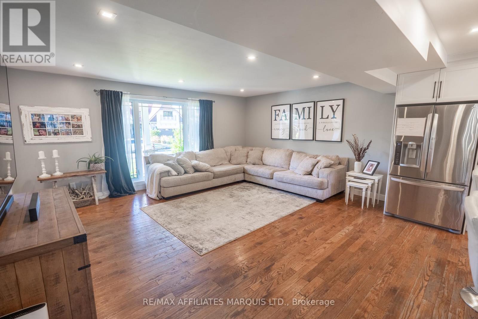 Photo 27 of 1612 Grant Avenue, Cornwall ON