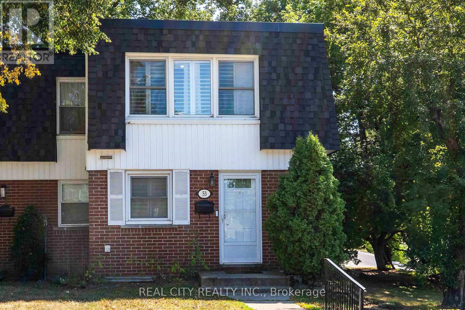 Photo 28 of 53 273 Elgin Street, Brantford ON