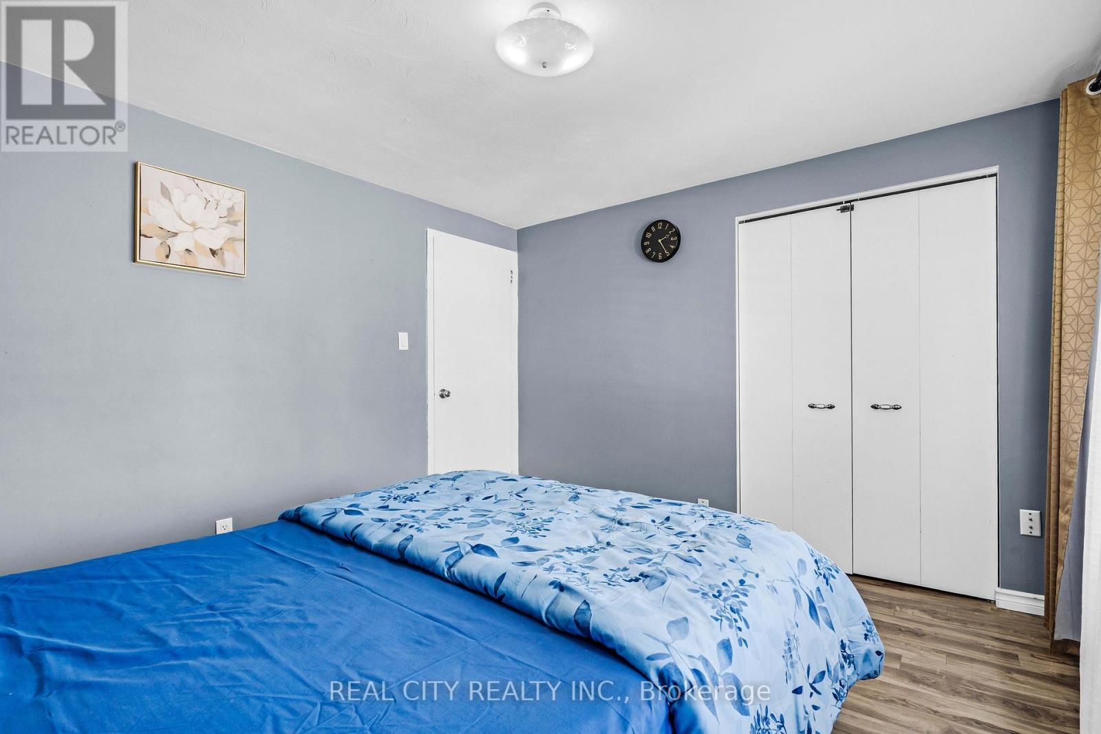 Photo 18 of 53 273 Elgin Street, Brantford ON