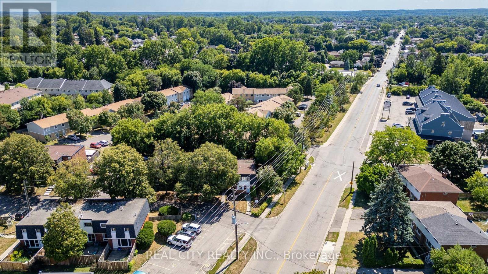 Photo 35 of 53 273 Elgin Street, Brantford ON