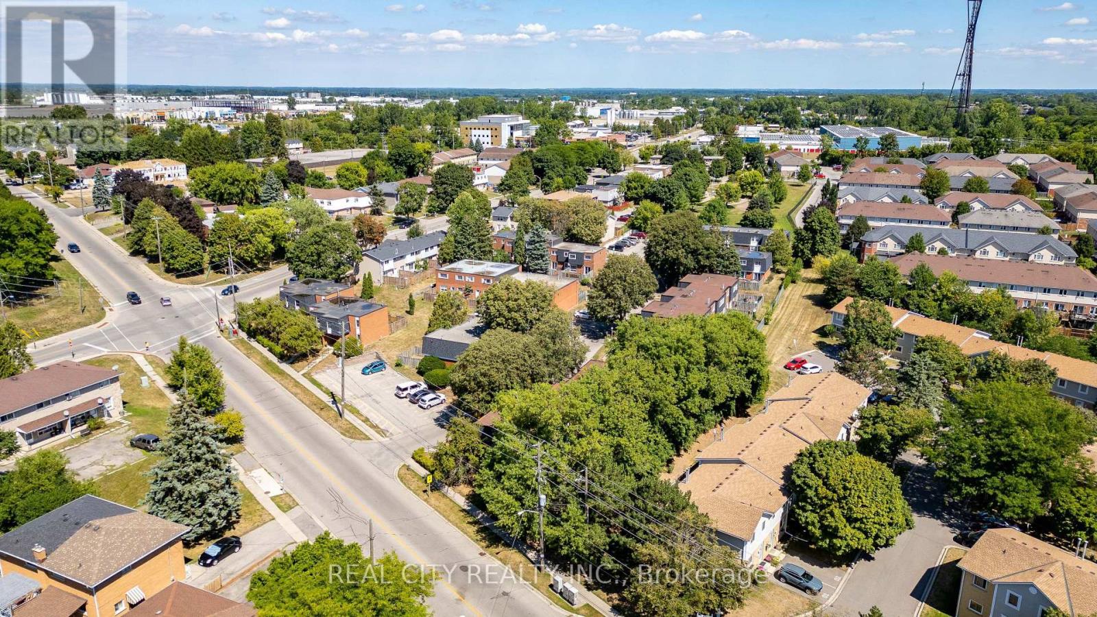 Photo 15 of 53 273 Elgin Street, Brantford ON