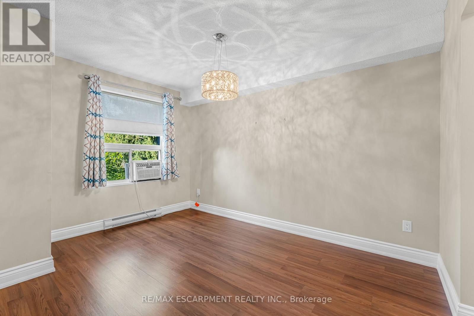 Photo 25 of 308 4209 Hixon Street, Lincoln ON