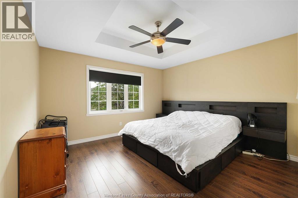 Photo 2 of 11940 Boulder Crescent, Windsor ON