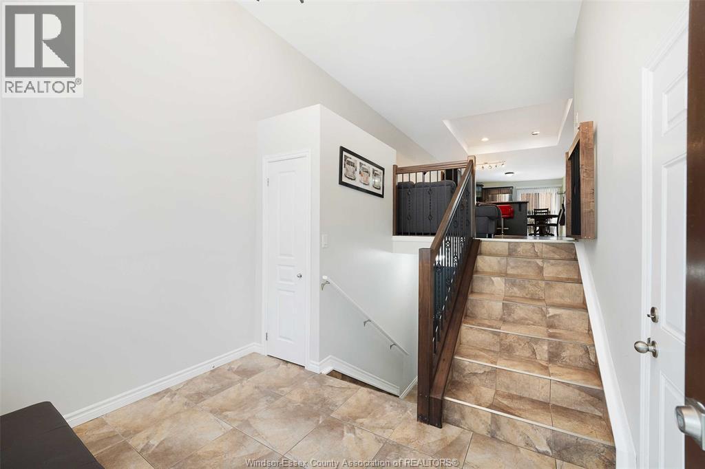 Photo 15 of 11940 Boulder Crescent, Windsor ON