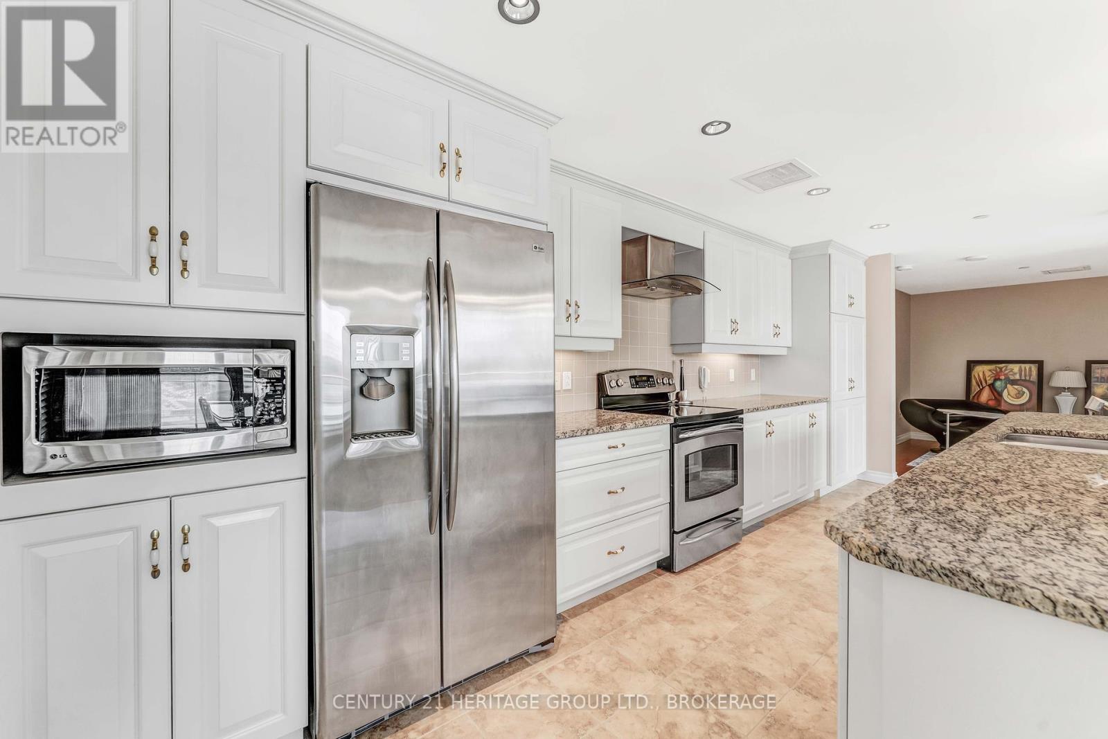 Photo 42 of 1103 90 George Street, Ottawa ON