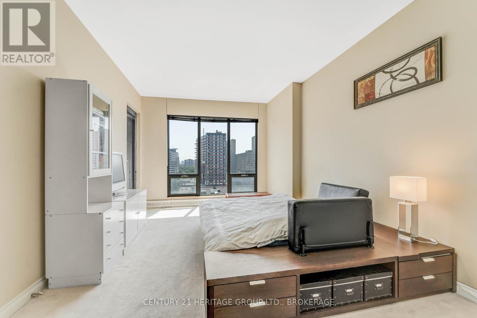 Photo 9 of 1103 90 George Street, Ottawa ON