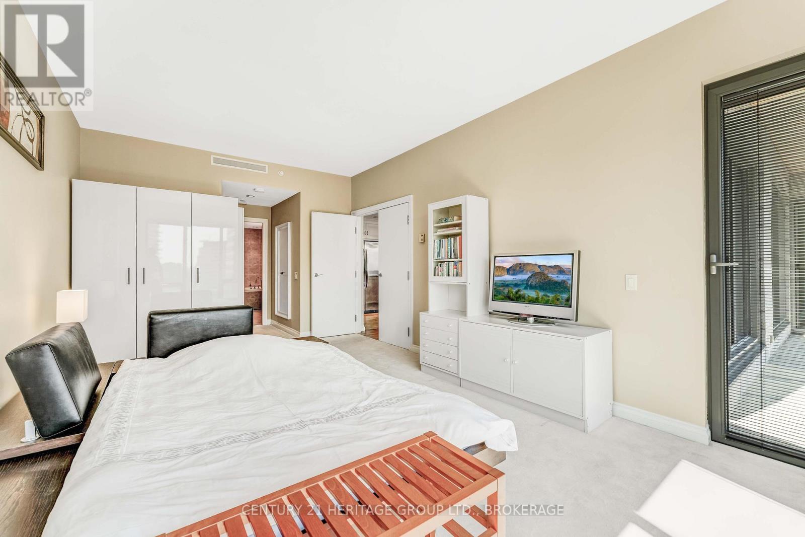 Photo 49 of 1103 90 George Street, Ottawa ON