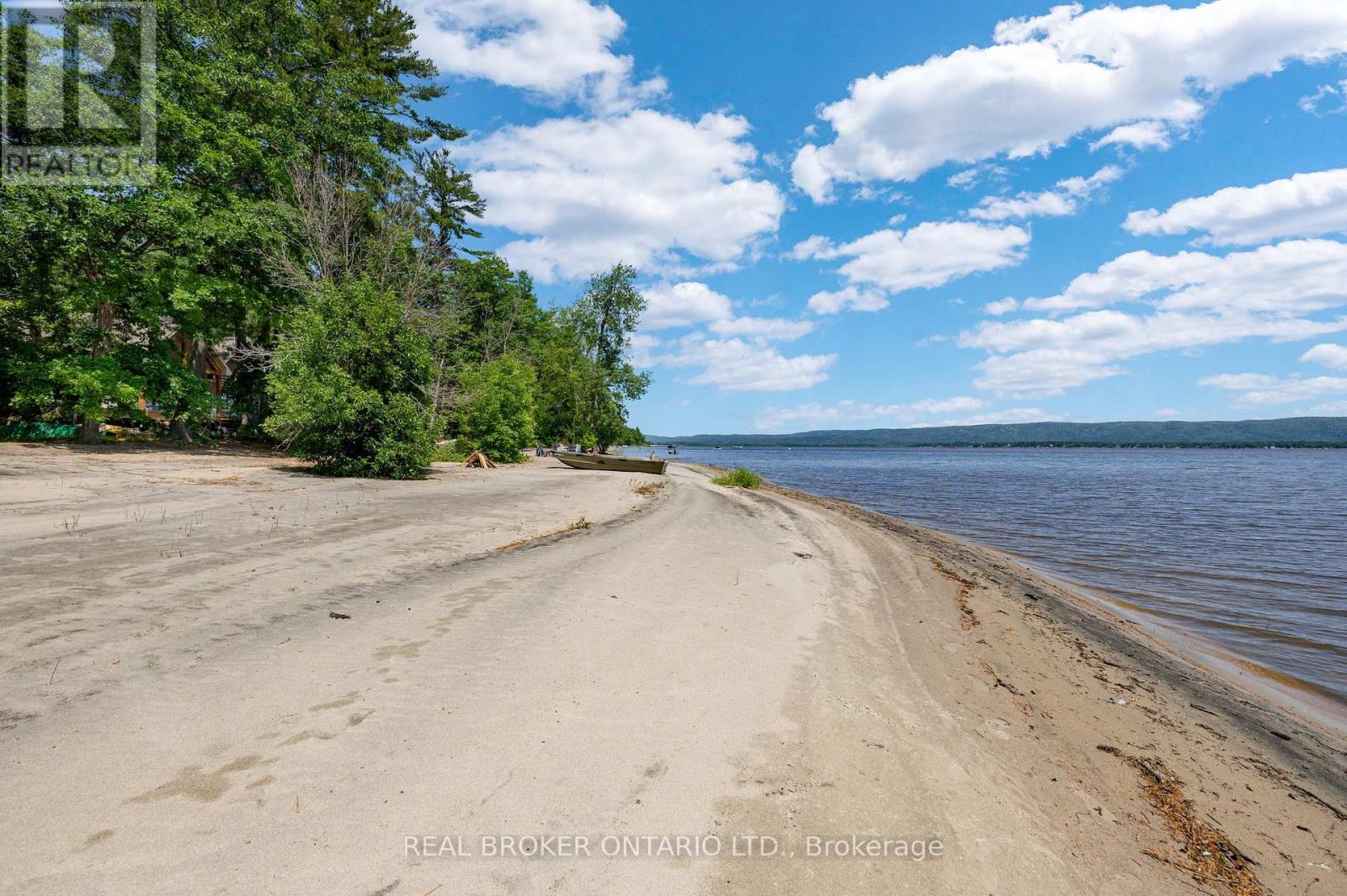Photo 12 of 164 Baillie Avenue, Ottawa ON