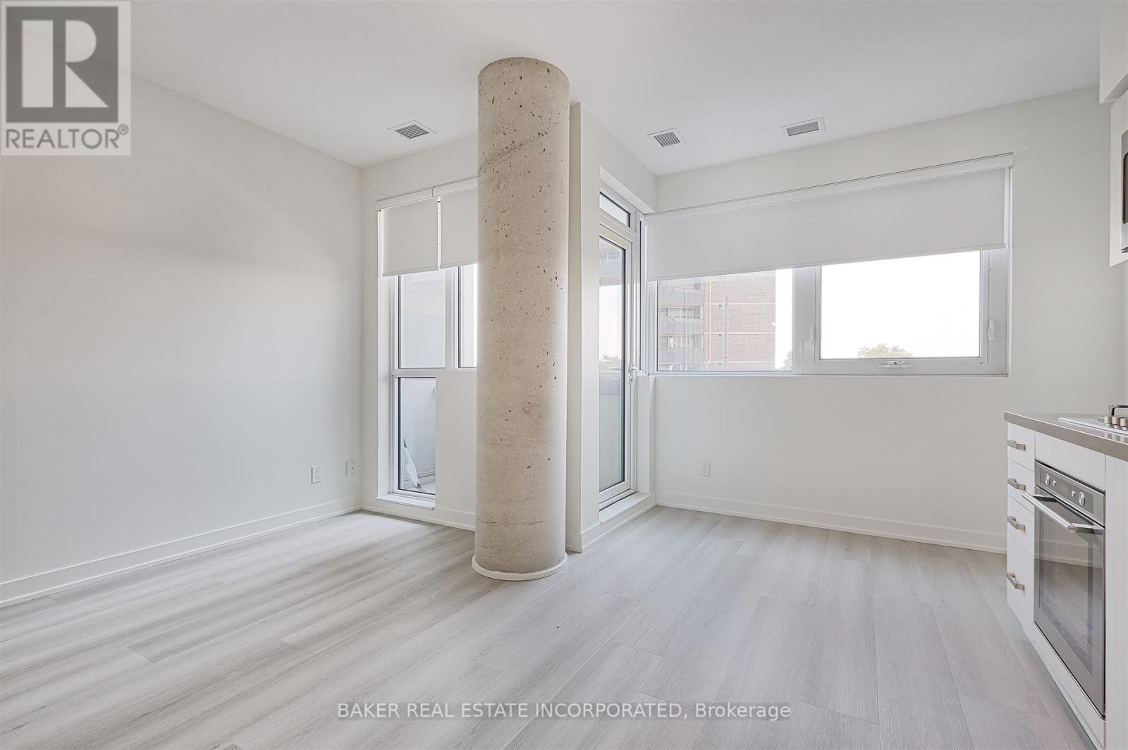 Photo 28 of 219 501 St Clair Avenue W, Toronto ON