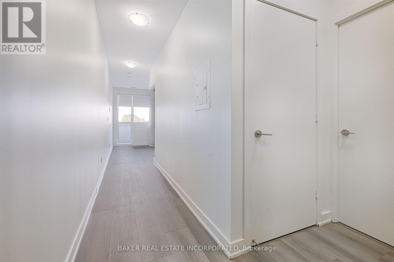 Photo 20 of 219 501 St Clair Avenue W, Toronto ON