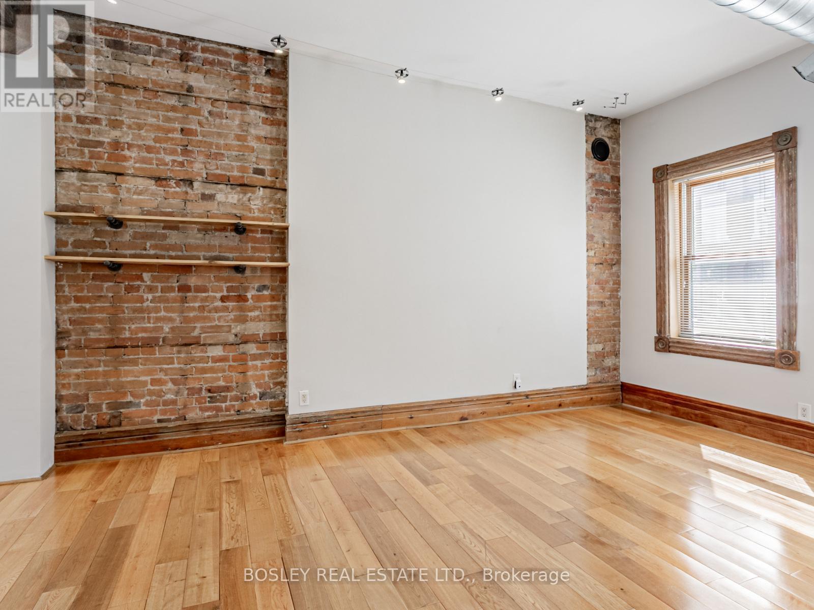 Photo 16 of 3 543 Queen Street W, Toronto ON