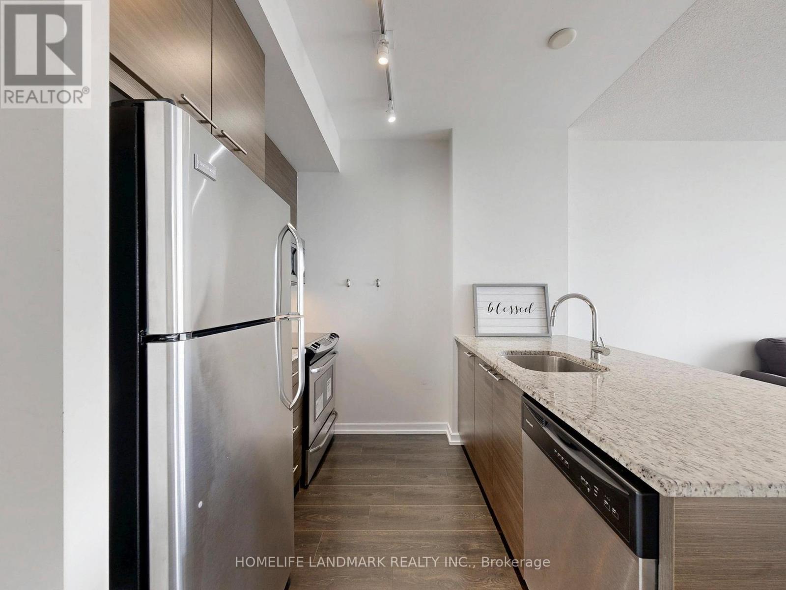 Photo 25 of 1204 66 Forest Manor Road, Toronto ON