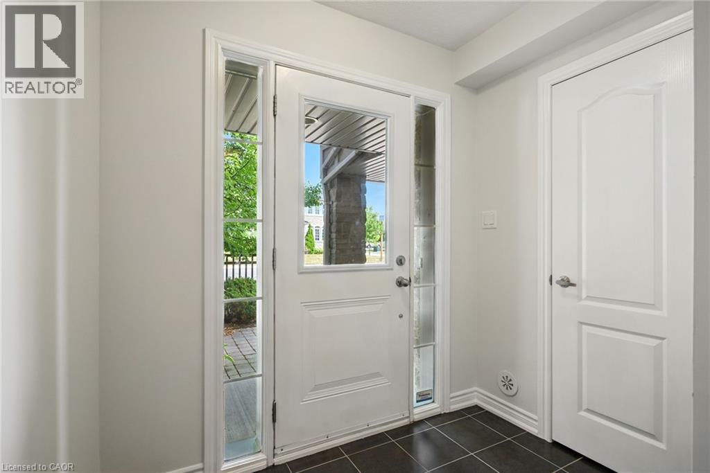 Photo 15 of 2570 Grand Oak Trail, Oakville ON
