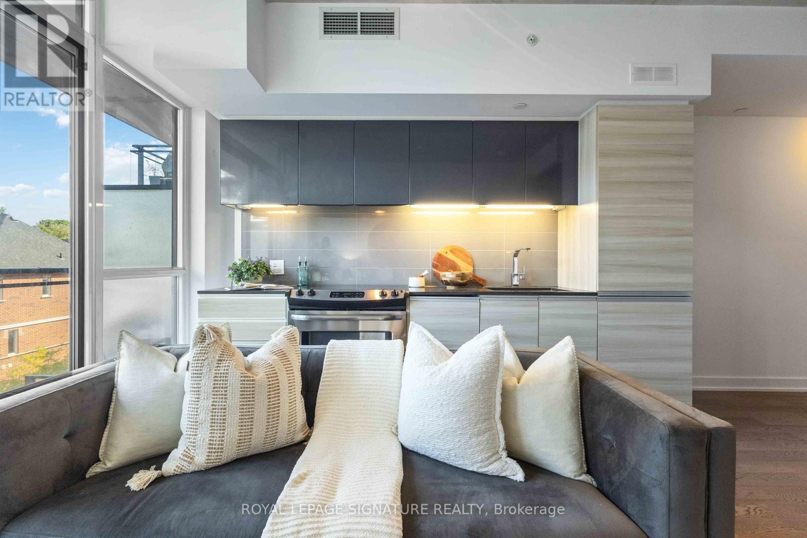 Photo 21 of 406 1190 Dundas Street E, Toronto ON