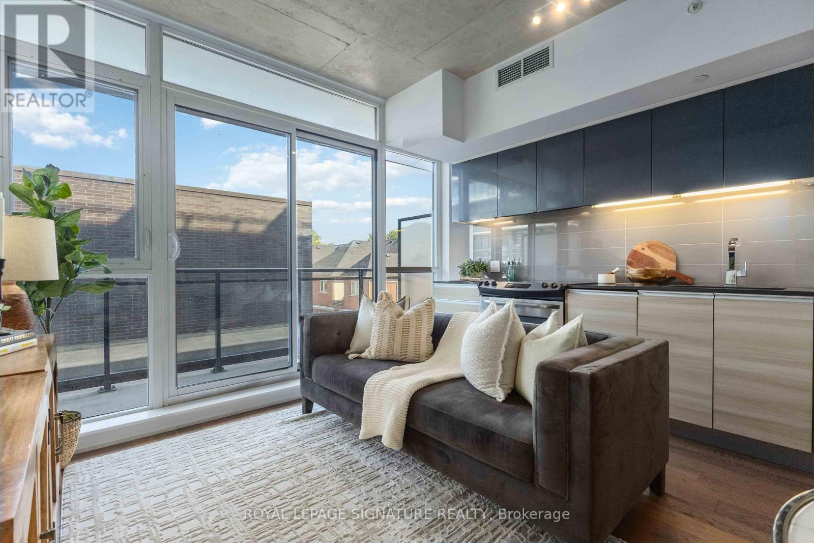 Photo 8 of 406 1190 Dundas Street E, Toronto ON