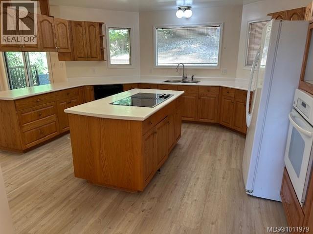 Photo 34 of 1376 Algonkin Rd, Duncan BC