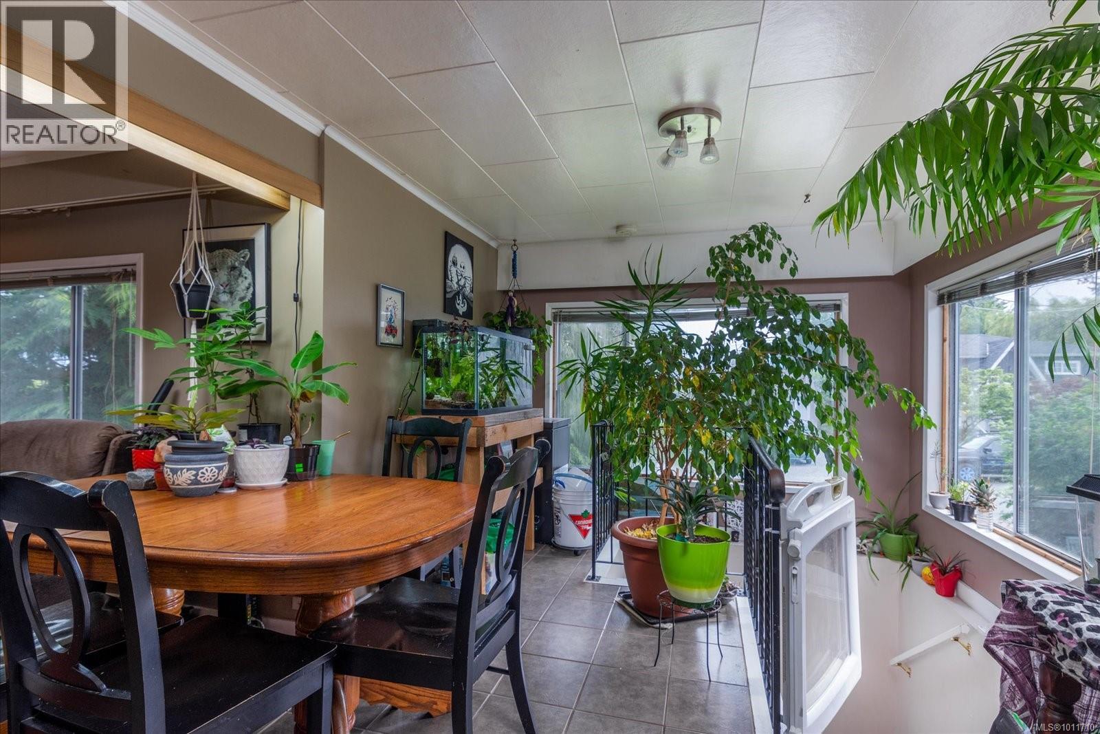 Photo 10 of 770 Chelsea St, Nanaimo BC