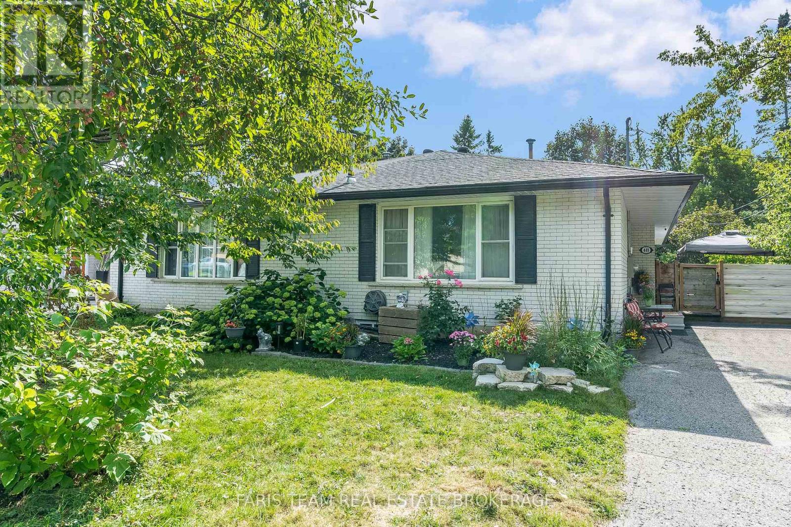 Photo 27 of 4 B Oak Street, Barrie ON