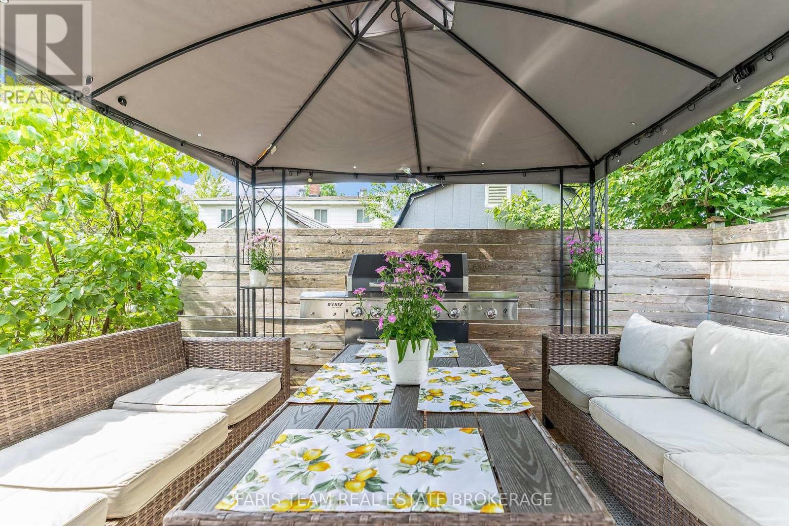 Photo 30 of 4 B Oak Street, Barrie ON
