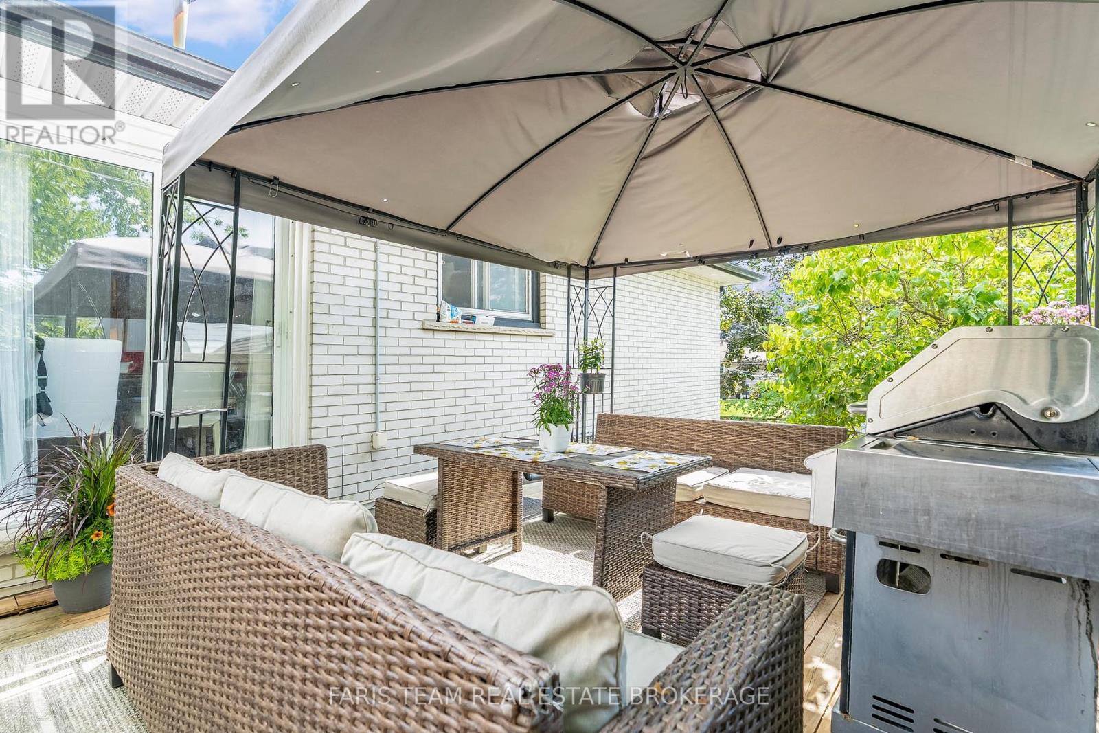 Photo 35 of 4 B Oak Street, Barrie ON