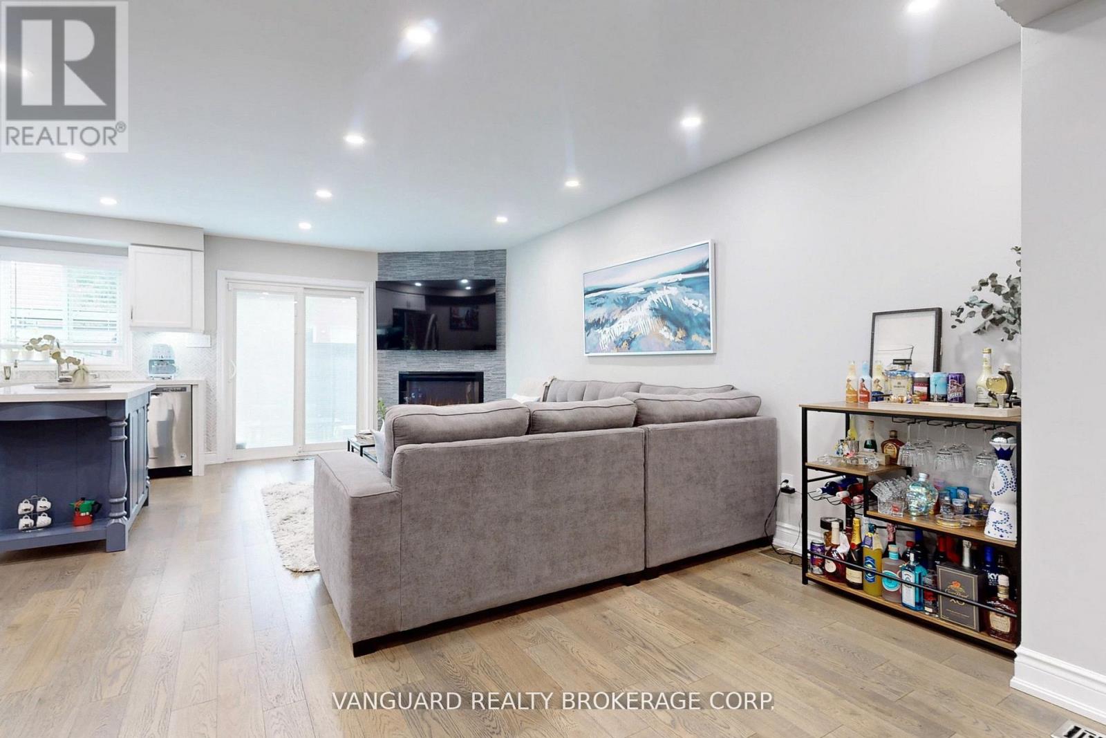 Photo 42 of 117 Gianmarco Way, Vaughan ON