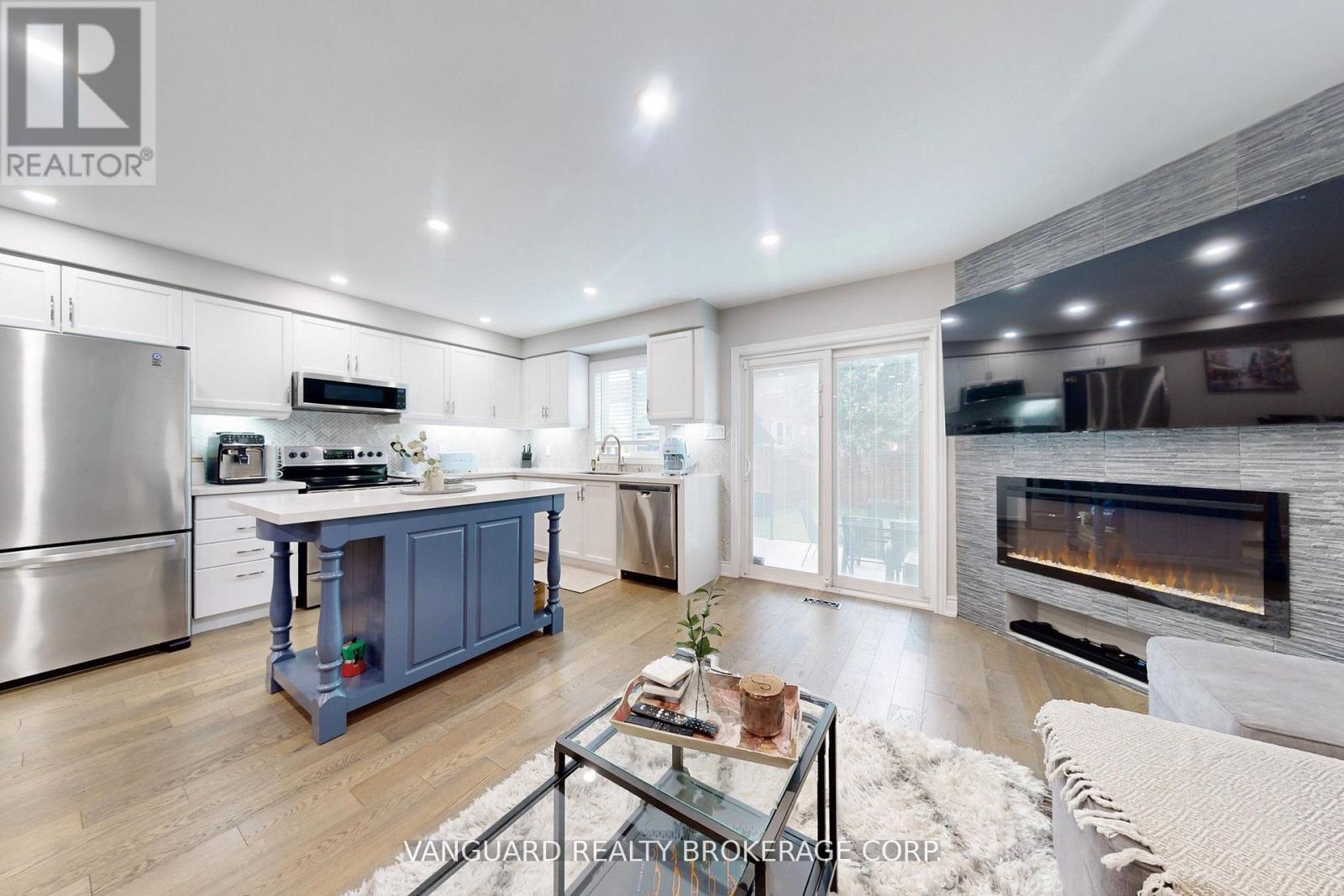Photo 44 of 117 Gianmarco Way, Vaughan ON