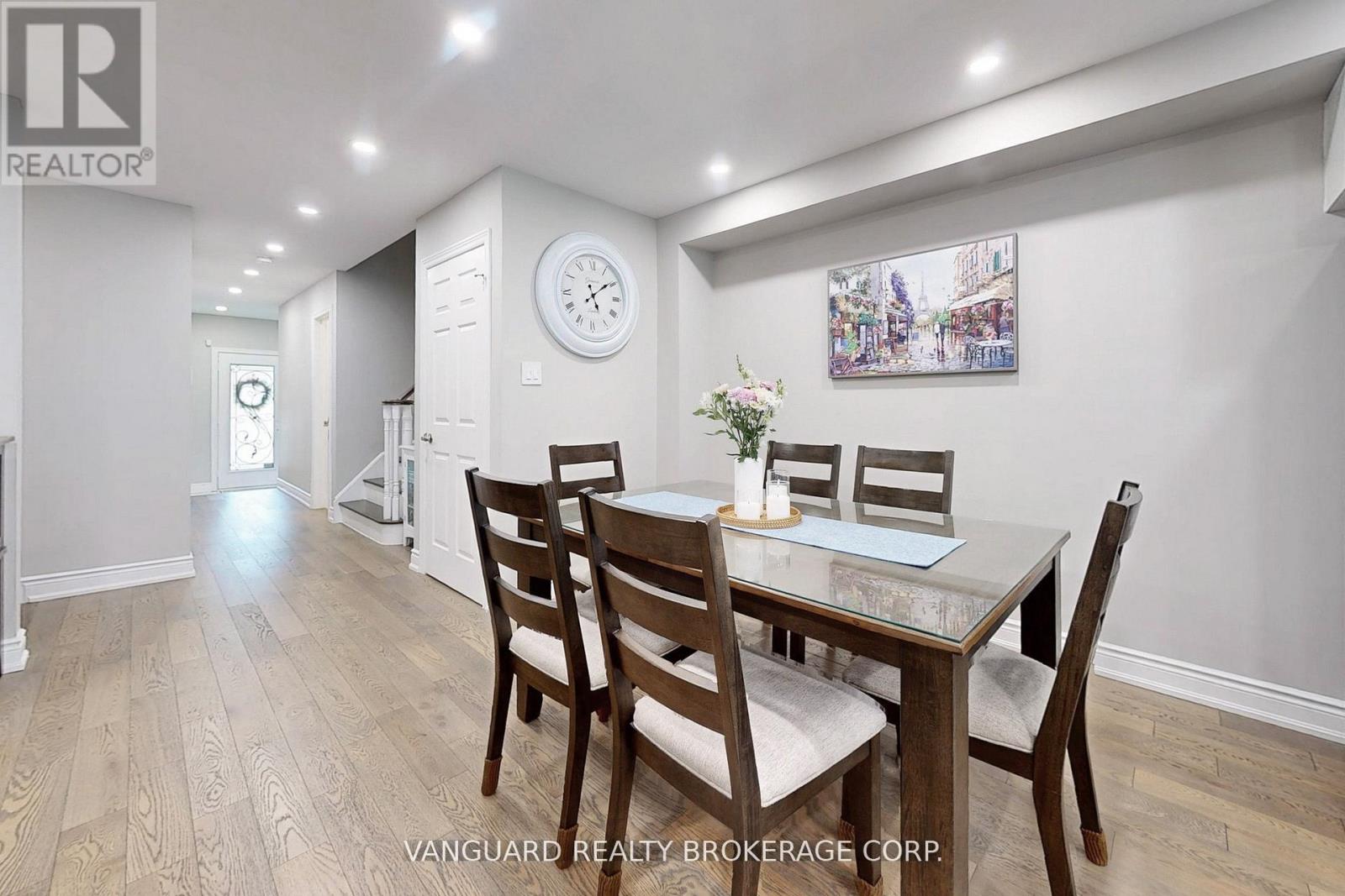 Photo 2 of 117 Gianmarco Way, Vaughan ON