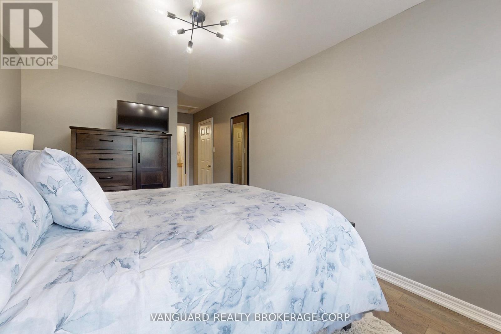 Photo 28 of 117 Gianmarco Way, Vaughan ON