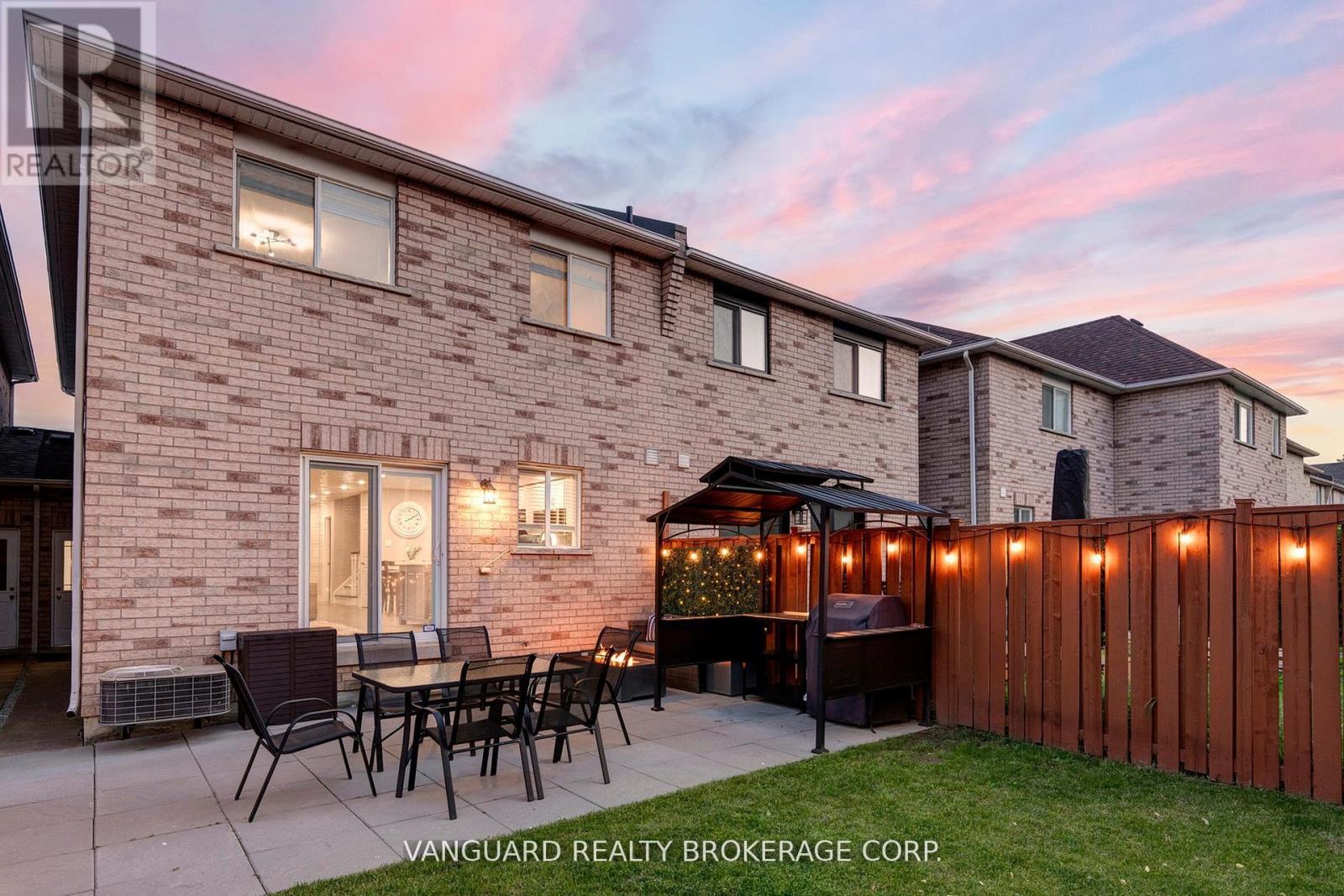 Photo 38 of 117 Gianmarco Way, Vaughan ON