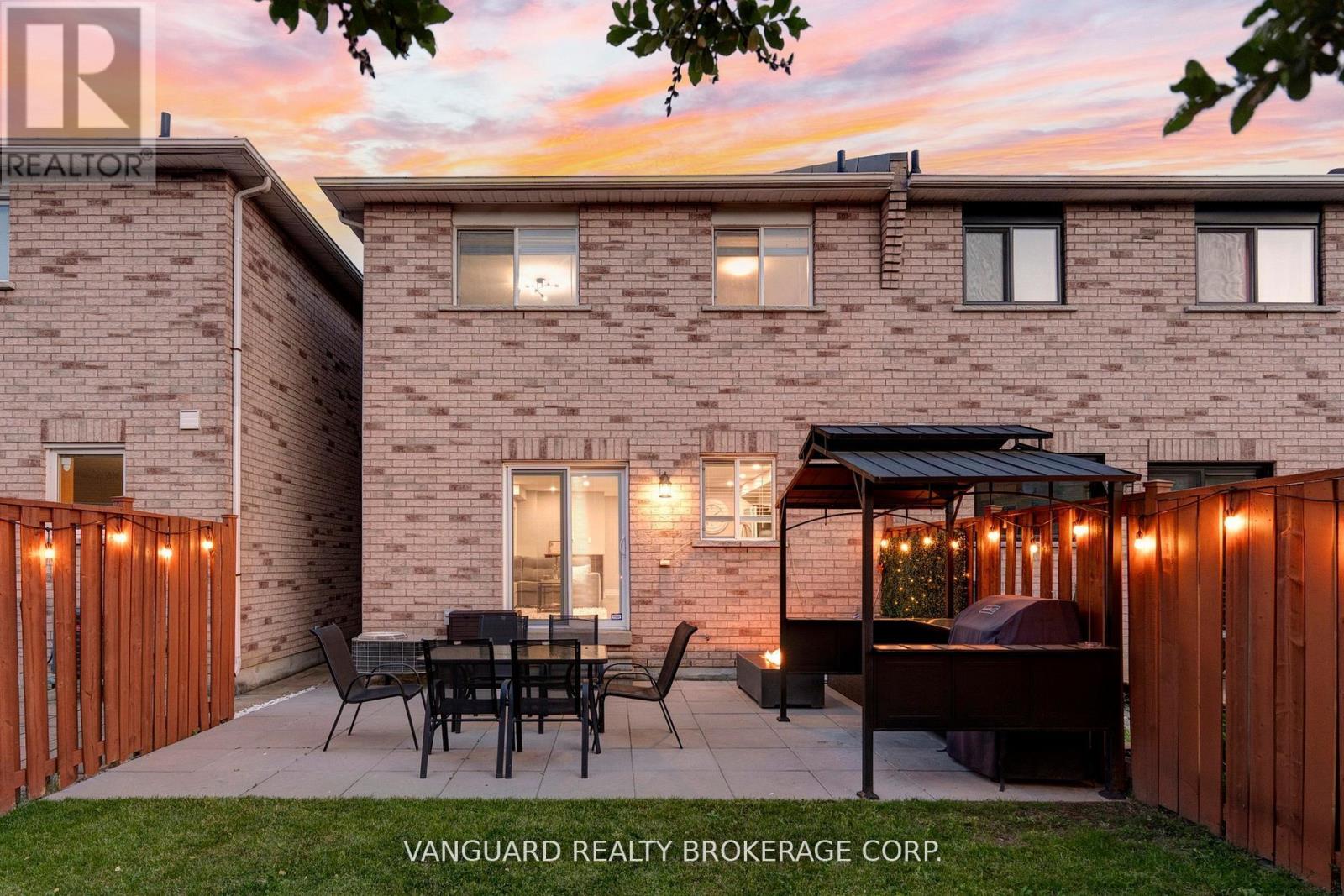 Photo 6 of 117 Gianmarco Way, Vaughan ON
