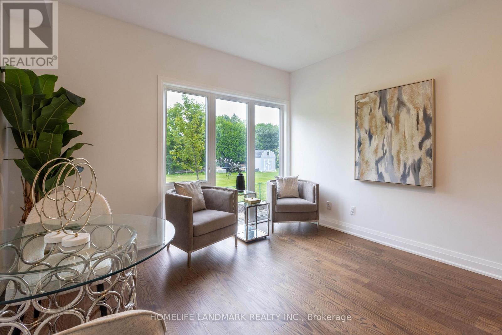 Photo 5 of 20 Persica Street, Richmond Hill ON