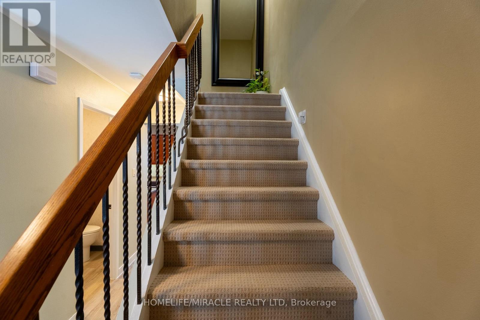 Photo 21 of 104 Stuart Street, Whitchurchstouffville ON