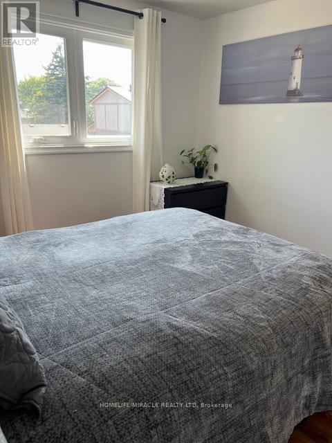 Photo 30 of 104 Stuart Street, Whitchurchstouffville ON